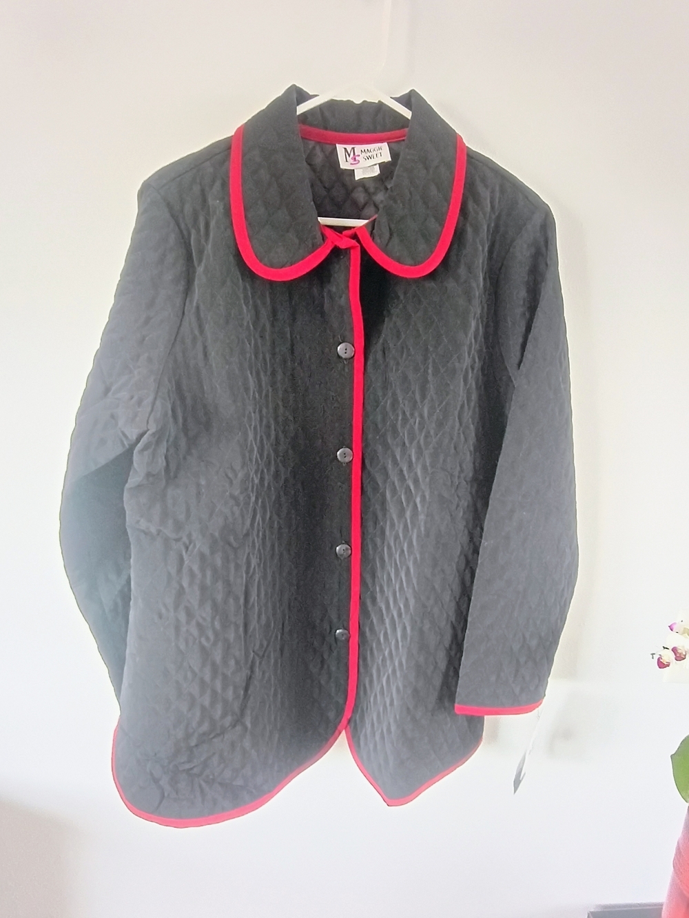 Maggie Sweet Quilted Jacket Womens Large Black Red Trim Button Front Coat